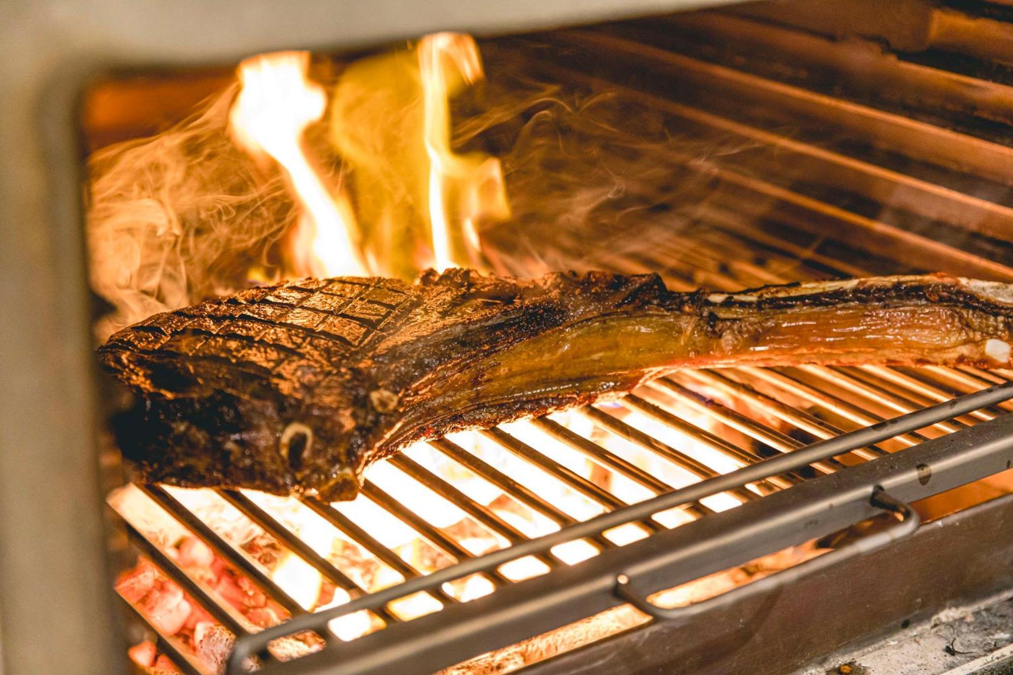 Dhawa Yura Kyoto - Banyan Group Hotel Exterior photo A steak being grilled